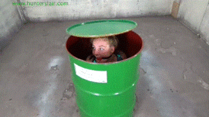 www.jimhunterslair.com - Barrel of fun thumbnail